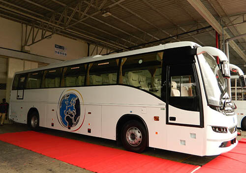 Luxury Bus Rental for Airport Pickup